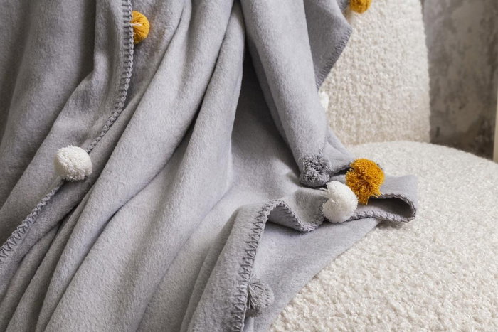 L'essentiel linge de maison Manta Pom Pom - Gris